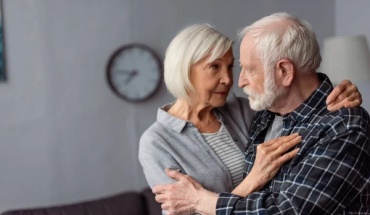 Αφόρητη η πίεση όταν νοσεί ο σύντροφος με άνοια