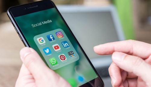 Τέλος τα social media για κάτω των 15 στην Ελλάδα