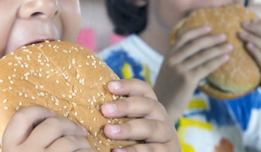 Η παχυσαρκία απειλεί τα παιδιά και τους εφήβους εξαιτίας της πανδημίας