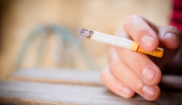 Γερνούν πιο γρήγορα οι καπνιστές δείχνει νέα μεγάλη έρευνα