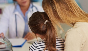 Εκπαιδεύονται γιατροί, νοσηλευτές για αναγνώριση κακοποίησης παιδιών