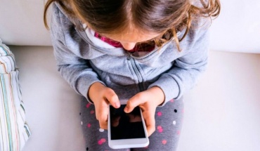 Social media και ανήλικοι: Ξεκινά στην Κύπρο διαδικτυακή ψηφοφορία