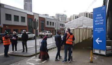 Εμβολιασμένοι με την πρώτη δόση 3 στους 4 ενήλικες στη Βρετανία