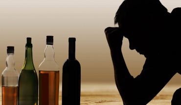 Η αποχή από το αλκοόλ μπορεί να αυξήσει τον κίνδυνο υποτροπής