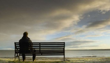 Προβληματικά τα επίπεδα της μοναξιάς σε πολλές χώρες