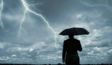 Σε ισχύ κίτρινη προειδοποίηση για μεμονωμένες ισχυρές καταιγίδες