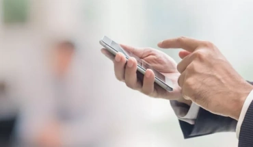 Για απάτη μέσω παραπλανητικών μηνυμάτων SMS προειδοποιεί ο ΟΑΥ