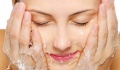 Skin Flooding: Τι είναι και πώς μπορεί να τονώσει την ομορφιά μας