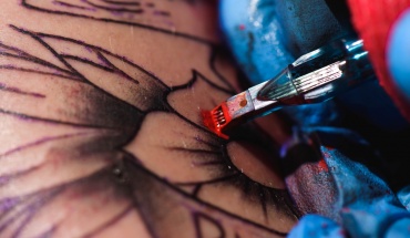 Μπορεί ένα τατουάζ να αυξήσει τον κίνδυνο καρκίνου;