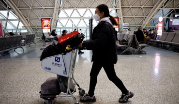 ΕΕ: Σύσταση για τεστ κορωνοϊού στους ταξιδιώτες από την Κίνα