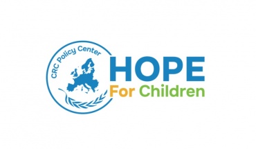 HFC: Όσα ακούμε καθημερινά στις 24ωρες γραμμές μας και όσα βλέπουμε στις δομές που λειτουργούμε