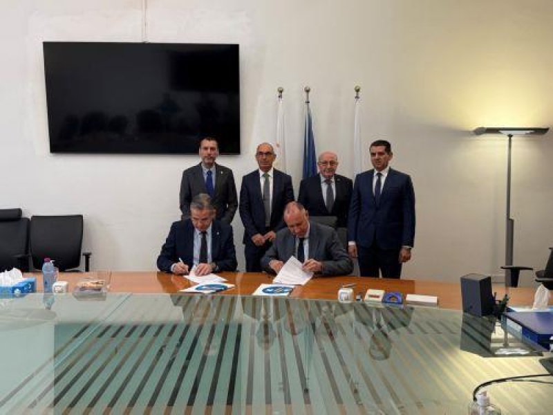 &Sigma;&upsilon;&mu;&phi;&omega;&nu;ί&alpha; &gamma;&iota;&alpha; &phi;&omega;&tau;&omicron;&beta;&omicron;&lambda;&tau;&alpha;ϊ&kappa;ά &sigma;&epsilon; &nu;&omicron;&sigma;&omicron;&kappa;&omicron;&mu;&epsilon;ί&alpha;