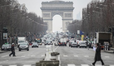 Xαλαρώσεις μέτρων στη Γαλλία σε δύο φάσεις από Φεβρουάριο