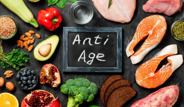 Ποια τρόφιμα προστατεύουν το δέρμα και καθυστερούν τη γήρανση;