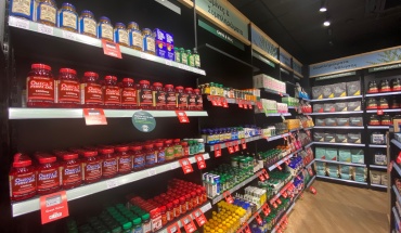 Αναβαθμισμένη εμπειρία ευεξίας από τα Holland & Barrett στο Metropolis Mall