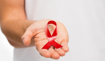 Διακρίσεις και υποστελέχωση κλινικής για τα άτομα με HIV