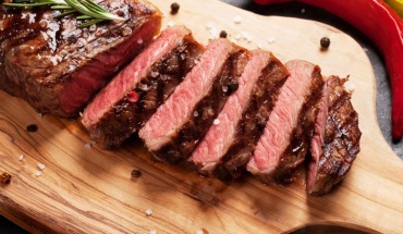 Κατανάλωση κόκκινου κρέατος και εμφάνιση φλεγμονής: Συνδέονται ή όχι;