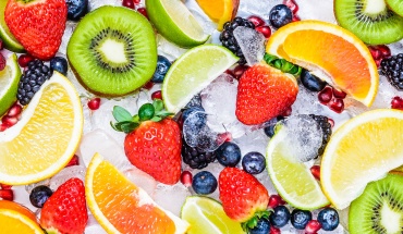 Ποια φρούτα χρειάζονται στη διατροφή όσοι ακολουθούν αντικαρκινική θεραπεία