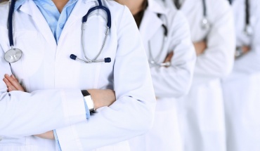 Προειδοποιούν με μέτρα για στελέχωση νοσηλευτηρίων
