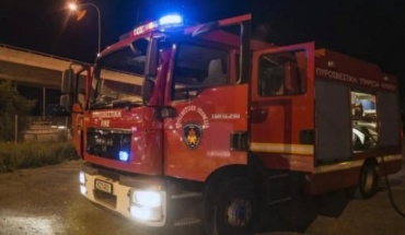 Πυρκαγιά σε αυτοκίνητα της Υπηρεσίας Θήρας στην Ευρύχου