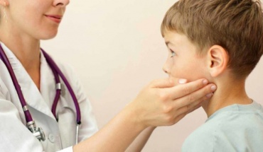 Αυξάνεται ο καρκίνος θυροειδούς αδένα σε παιδιά και εφήβους