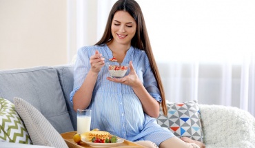 Σωστή διατροφή για λιγότερες επιπλοκές στην εγκυμοσύνη