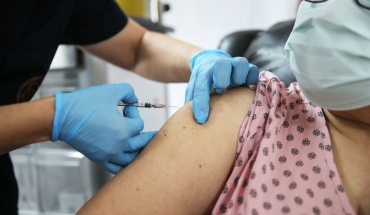Υπ. Υγείας: Κατ' οίκον οι εμβολιασμοί σε κλινήρεις ασθενείς