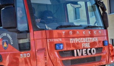 Με εγκαύματα νοσηλεύεται ένοικος πολυκατοικίας όπου ξέσπασε πυρκαγιά