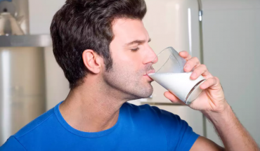 Μύθος ή αλήθεια ότι το γάλα βλάπτει τον προστάτη αδένα;