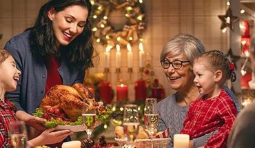 Τα μυστικά για ένα πλούσιο χριστουγεννιάτικο γεύμα χωρίς υπερβολές