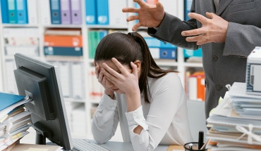 Ψυχοκοινωνικοί κίνδυνοι στη εργασία στοιχίζουν 840 χιλ. ζωές ετησίως