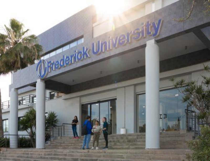 &Iota;&delta;&rho;ύ&epsilon;&iota; &Iota;&alpha;&tau;&rho;&iota;&kappa;ή &Sigma;&chi;&omicron;&lambda;ή &tau;&omicron; &Pi;&alpha;&nu;&epsilon;&pi;&iota;&sigma;&tau;ή&mu;&iota;&omicron; Frederick