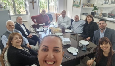 Πρόγευμα με 3 γενιές επιτυχημένων ασφαλιστών