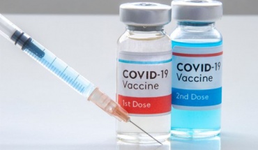 Η τρίτη, ενισχυτική δόση του εμβολίου ίσως γίνει υποχρεωτική στις ΗΠΑ