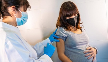 Εμβόλιο της Pfizer και εγκυμοσύνη: Όλα τα νεότερα