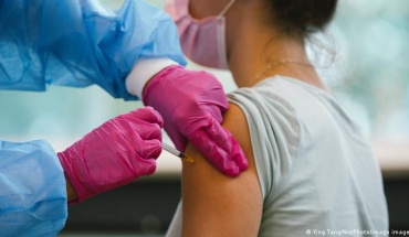 Πέραν των 9.700 εμβολιασμών κατά της COVID-19 την Πέμπτη