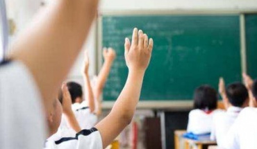 Πυρά προς υπ. Παιδείας για άνοιγμα σε «εργαλεία προπαγάνδας»