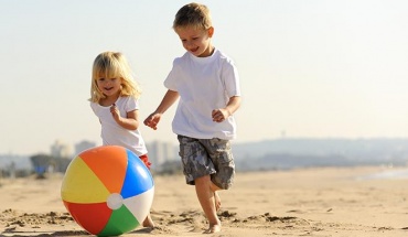 Παραλία και παιδί: Συμβουλές για προστασία από κινδύνους