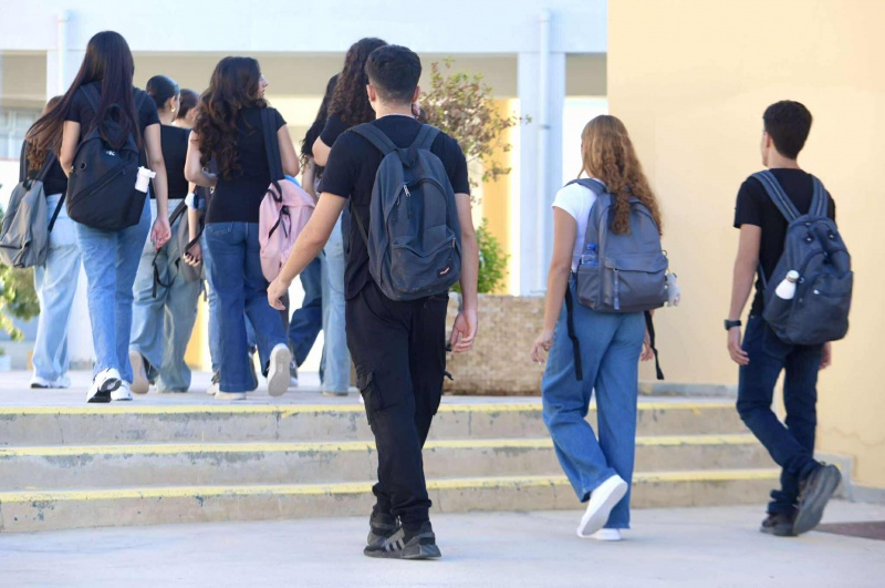 &Gamma;&omicron;&nu;&epsilon;ί&sigmaf;: &Eta; &alpha;&delta;&upsilon;&nu;&alpha;&mu;ί&alpha; &tau;&eta;&sigmaf; &Omicron;&Epsilon;&Lambda;&Mu;&Epsilon;&Kappa; &nu;&alpha; &pi;&epsilon;ί&sigma;&epsilon;&iota; &gamma;&iota;&alpha; &tau;&iota;&sigmaf; &theta;έ&sigma;&epsilon;&iota;&sigmaf; &tau;&omicron;&upsilon;&sigmaf; &delta;&epsilon;&nu; &pi;&rho;έ&pi;&epsilon;&iota; &nu;&alpha; &omicron;&delta;&eta;&gamma;&epsilon;ί &sigma;&epsilon; &mu;έ&tau;&rho;&alpha;