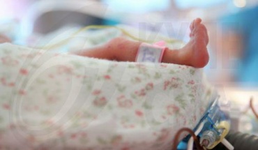Μεταφορά θερμοκοιτίδων για απομάκρυνση νεογνών από νοσοκομείο της Γάζας
