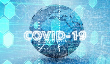 Θα μάθουμε να ζούμε με τη COVID-19