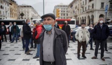 Ελλάδα: 4.727 κρούσματα κορωνοϊού και 41 νέοι θάνατοι την Τρίτη