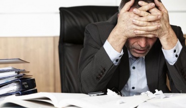 Στην πόρτα εξόδου ένας στους τρεις εργαζόμενους