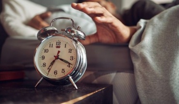 Πώς η αλλαγή ώρας επηρεάζει τον ύπνο και την υγεία μας;