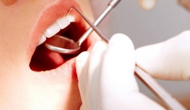 Αυξημένος ο κίνδυνος άνοιας για τους ανθρώπους με περιοδοντίτιδα και απώλεια δοντιών
