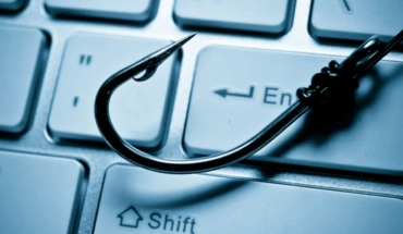 Απάτες σε έξαρση με κρατήσεις διακοπών – Τι συστήνεται