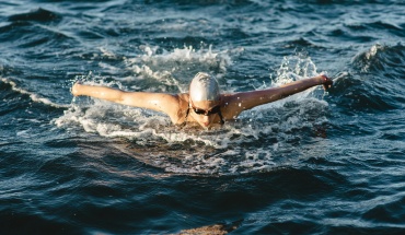 Χειμερινή κολύμβηση: Όφελος ή κίνδυνος;
