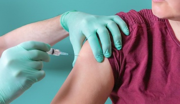 Πέραν των 8 χιλ. εμβολιασμών κατά της COVID-19 έγιναν την Τετάρτη