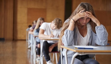 Προβλήματα άγχους στους μαθητές λόγω τετράμηνων εξετάσεων