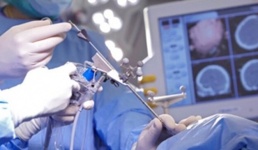 Νευροχειρουργική: Σύγχρονες τεχνικές για εγκέφαλο και σπονδυλική στήλη